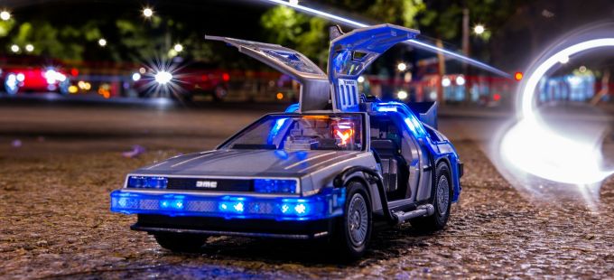 Titelbild: Back to the Future: Lohnt es sich, über Zeit nachzudenken?