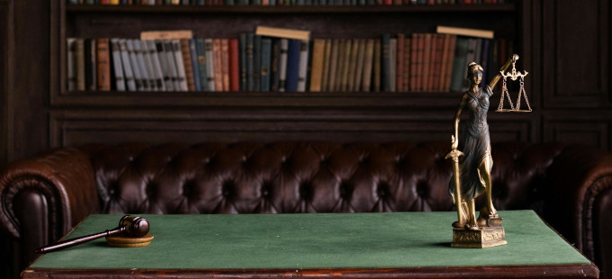 Titelbild: Wie wir Opfer sehen und mit Verletzlichkeit umgehen