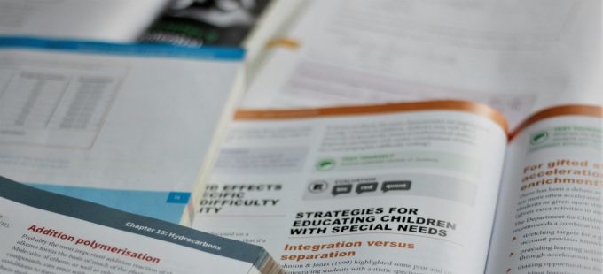 Titelbild: Diversit&auml;t in der Wissenschaft: Mit Fu&szlig;noten die Welt gerechter machen