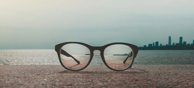 Titelbild: Warum gibt es die Welt nicht?