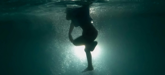 Titelbild: „Die KI sieht uns so, wie Freud es sich gewünscht hätte – nackt“