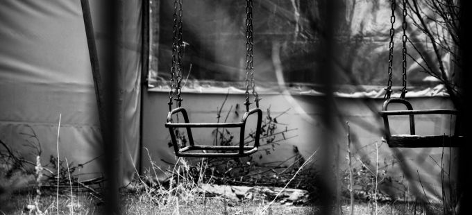 Titelbild: Geburtenrückgang: „Auf diese Weise vermehren sich doch nur Tiere!“