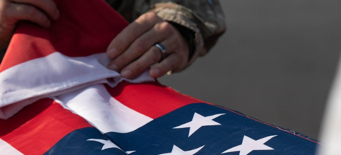 Titelbild: „Es werden nur noch wenige Demokratien übrigbleiben“